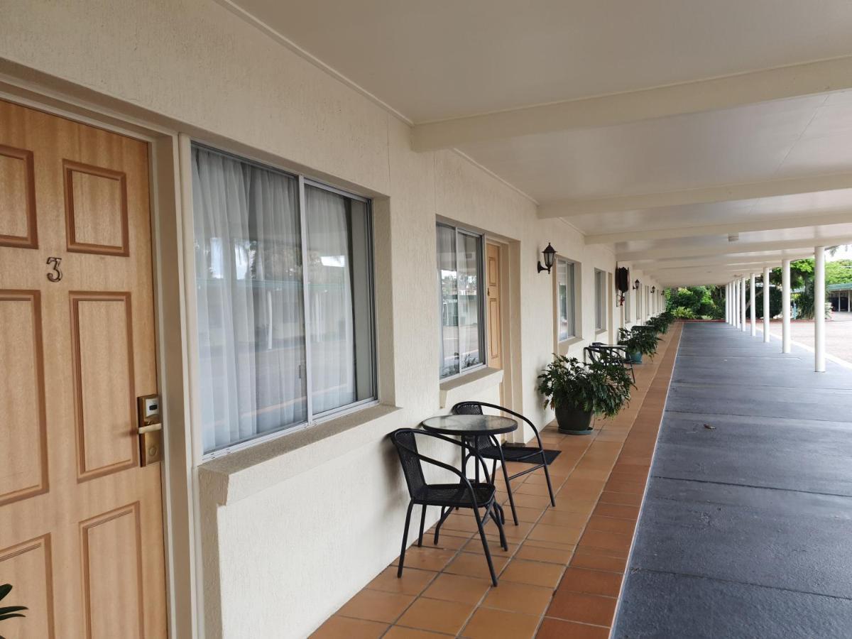 Mcnevins Maryborough Motel Exterior photo