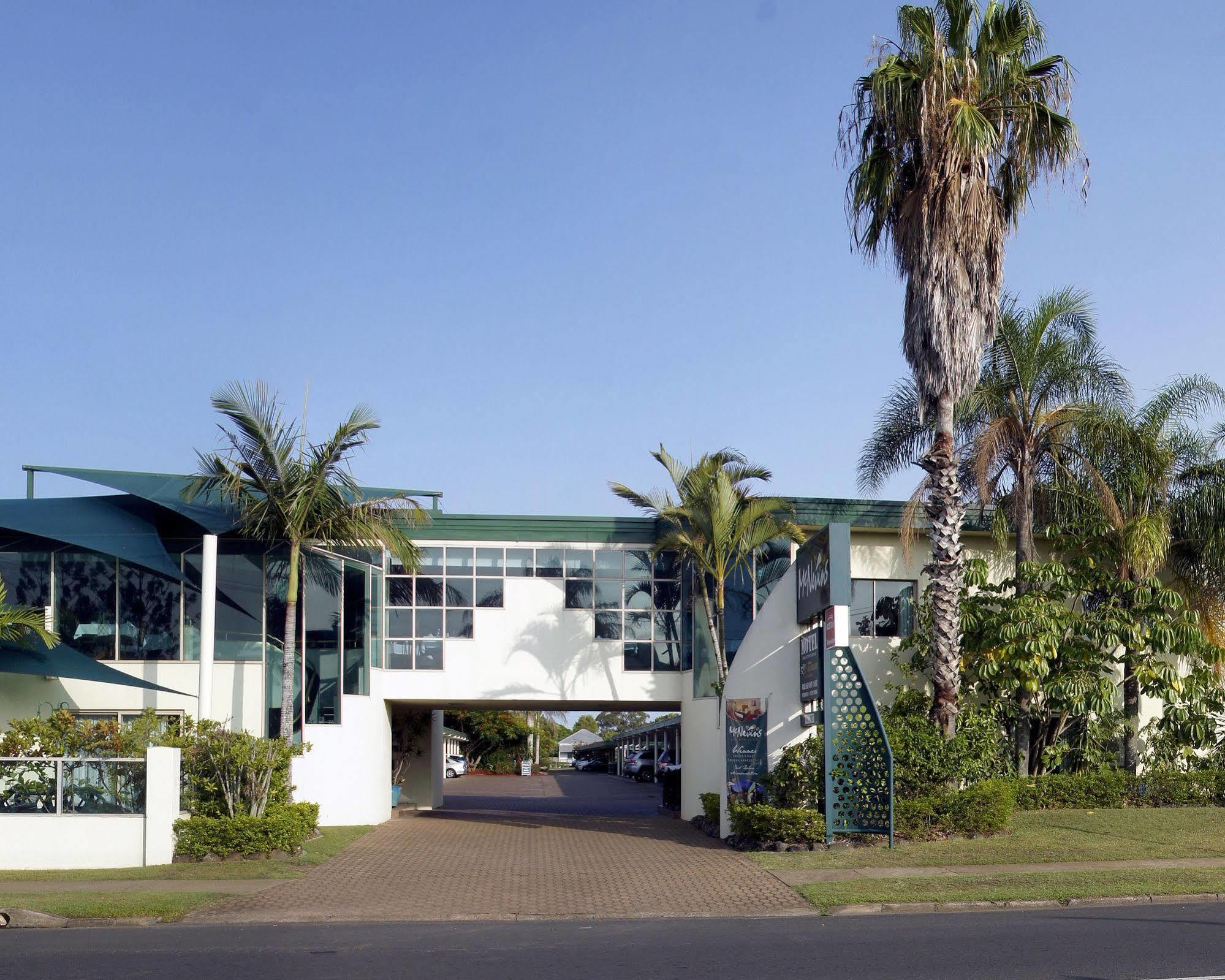 Mcnevins Maryborough Motel Exterior photo